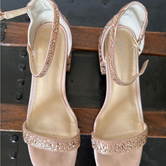 Betsey Johnson Pink Rhinestone Heels 💖 - Picture 3 of 5
